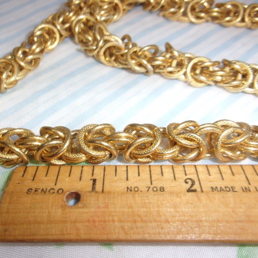 Heavy Bold Gold Birdcage Chain Necklace 30" L - Picture 6 of 6
